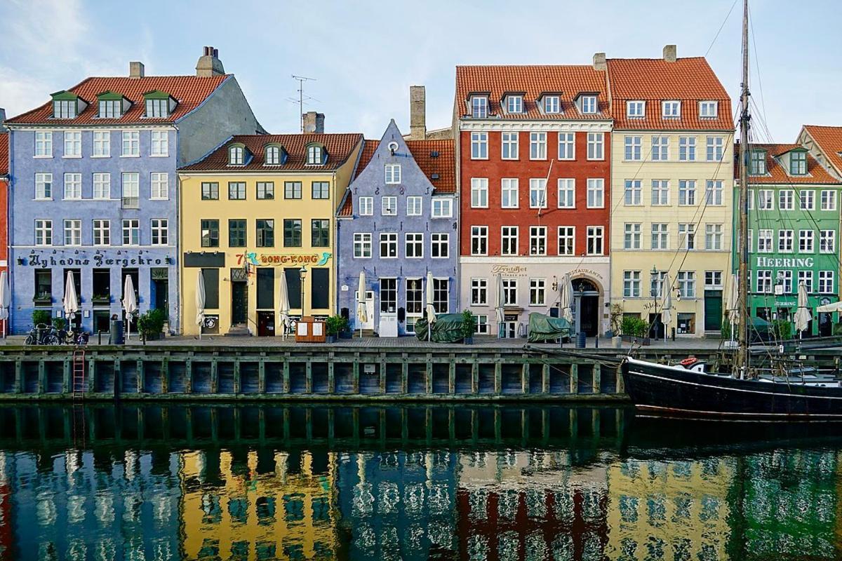 Large Modern By Meat Packing District In * Copenhaga